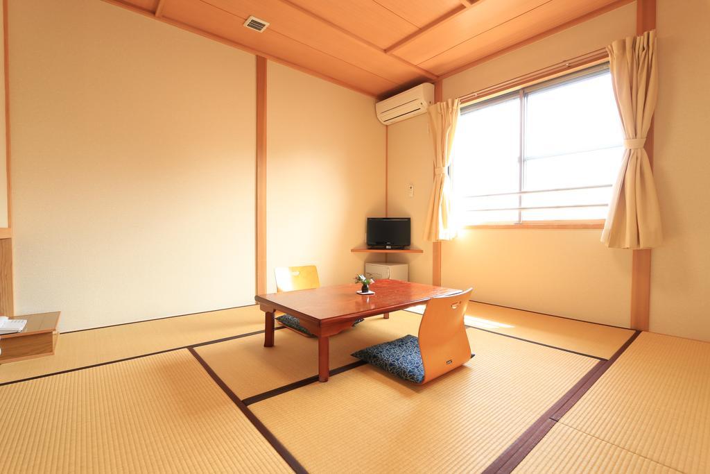 Shinwakan Hotel Satsumasendai Room photo
